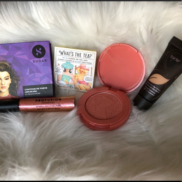 💥SOLD💥✨Make Up Bundle!✨ - Picture 2 of 5